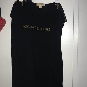 Mini dress, or a long shirt